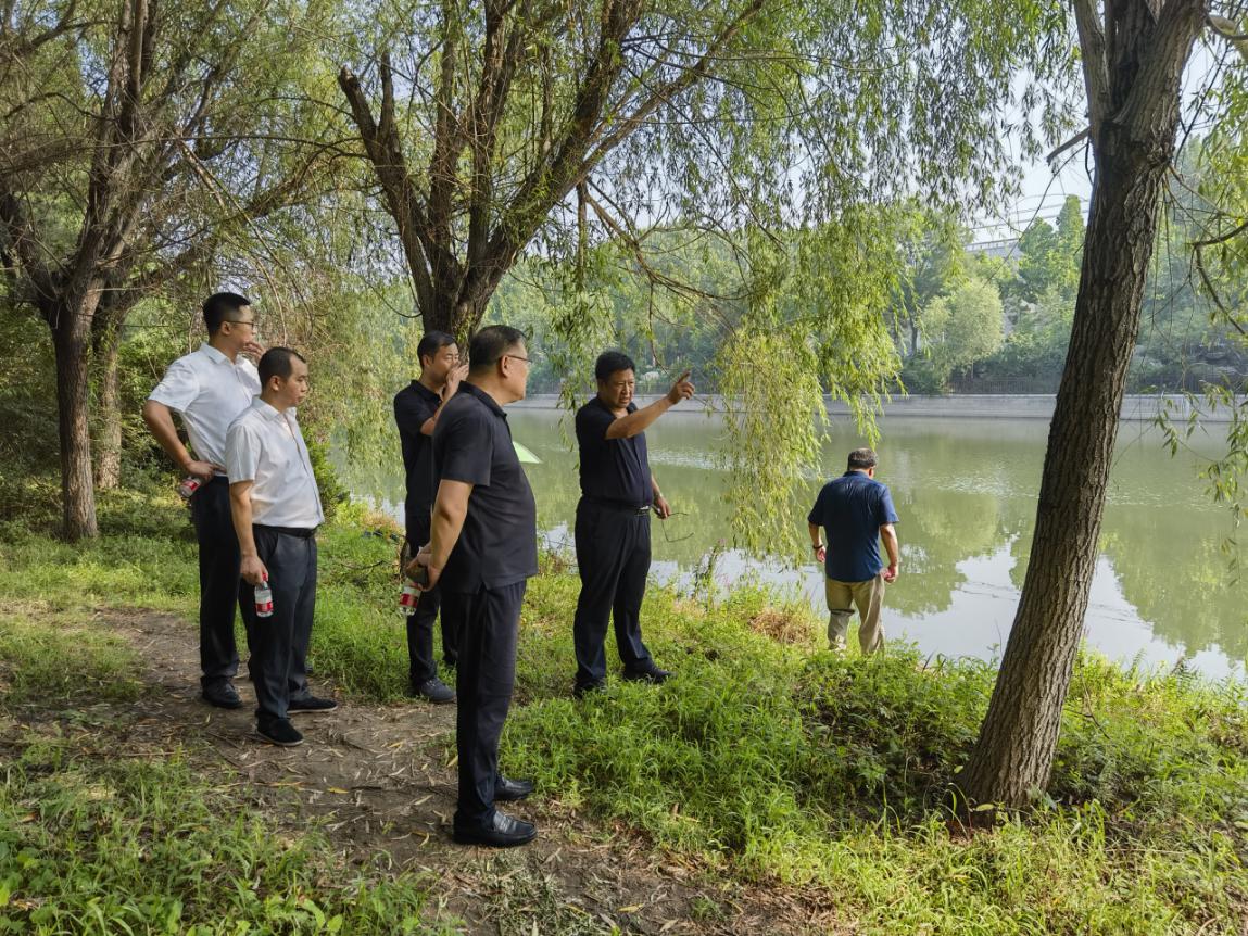 李鸿祥局长带队到陡河市区中下游河段踏查调研.jpg